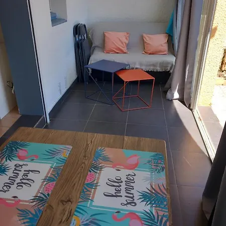 Avec Jardin, Vue Sur étang , Proximité Ayguades Gruissan